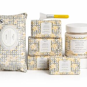 Beekman 1802 Vanilla Absolute Full Set Wipes Soaps Cream 8pc NEW